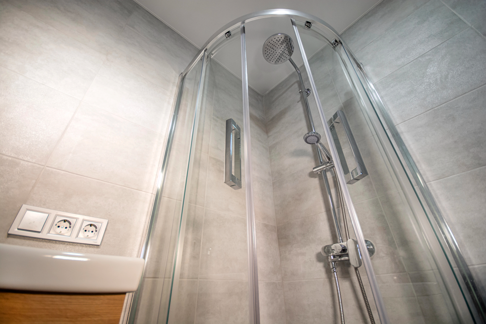 Priljubljene tuš kabine walk-in